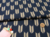 Arrow on Dark Navy (Length) 1=0.25yard