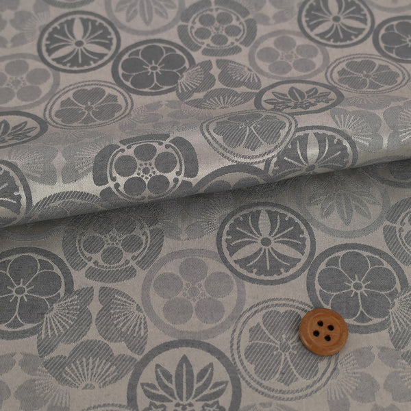 Jacquard Japanese Crests in Antique Silver (Length) 1＝0.25yard