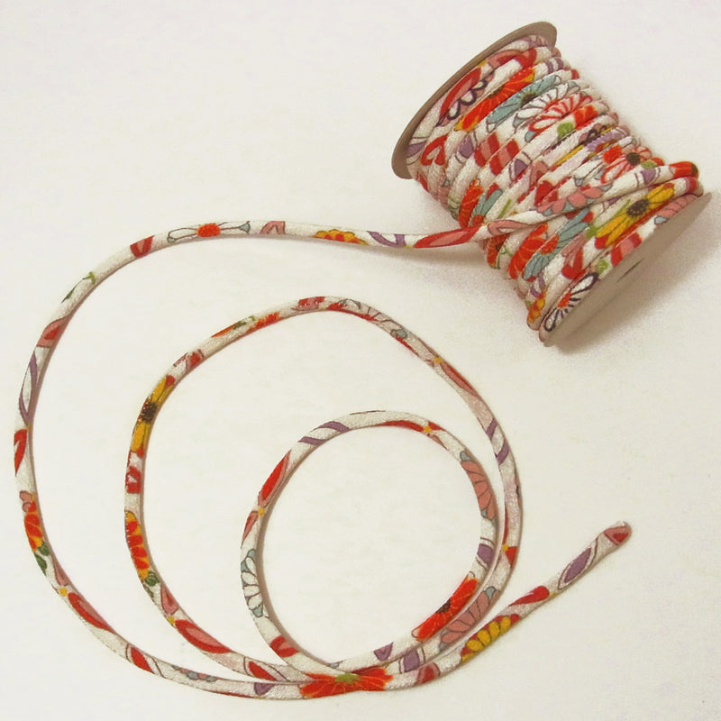 Chirimen Fabric Cord - 1/6in Mums in Shippo Circles Ivory (Quantity) 1＝1yard