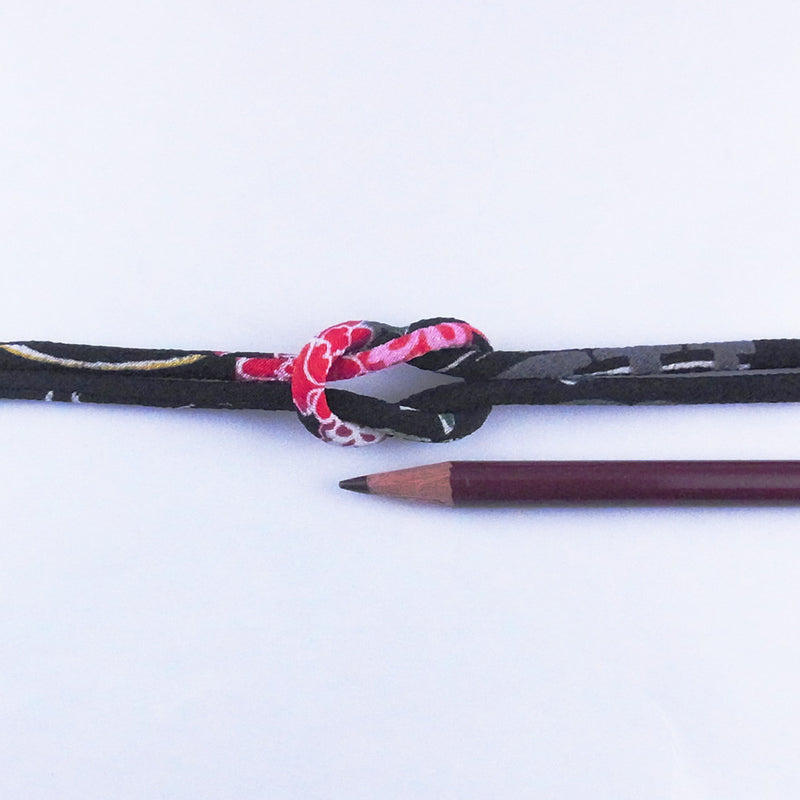 Chirimen Fabric Cord - 1/6in Elegant Flowers Black (Quantity) 1＝1yard