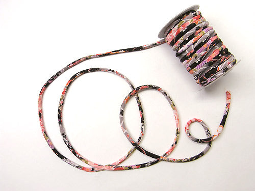 Chirimen Fabric Cord - 1/6in Four Seasons Flowers on Black (Quantity) 1＝1yard