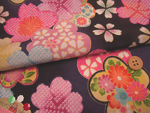 Ume Pattern Elegant Ume and Cherry Blossoms on Black (Length) 1=0.25yard – Fabric Tales