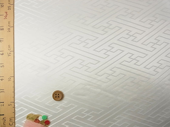 Jacquard Sayagata Pattern in White (Length) 1＝0.25yard
