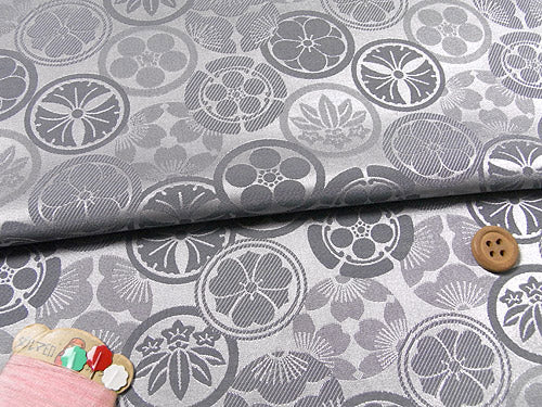 Jacquard Japanese Crests in Silver (Length) 1＝0.25yard